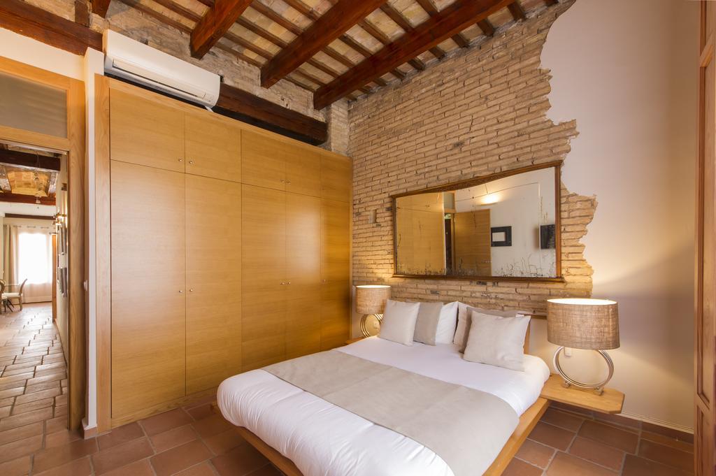 Sueca Apartment With Terrace Ruzafa Mid-Term Valencia Exterior photo